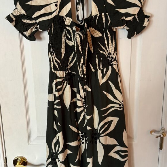 NWT Adella Palm Print Dress - Originally 66.00 - AT LOWEST SUGGESTED LISTING - Picture 5 of 7